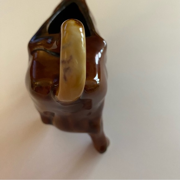 Cow creamer! Beautiful glazed pottery look. Unmarked. No chips or cracks. - Picture 7 of 10